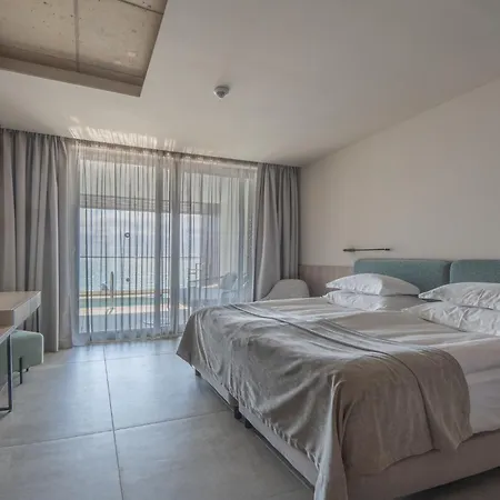 Grifid Noa Goudstrand